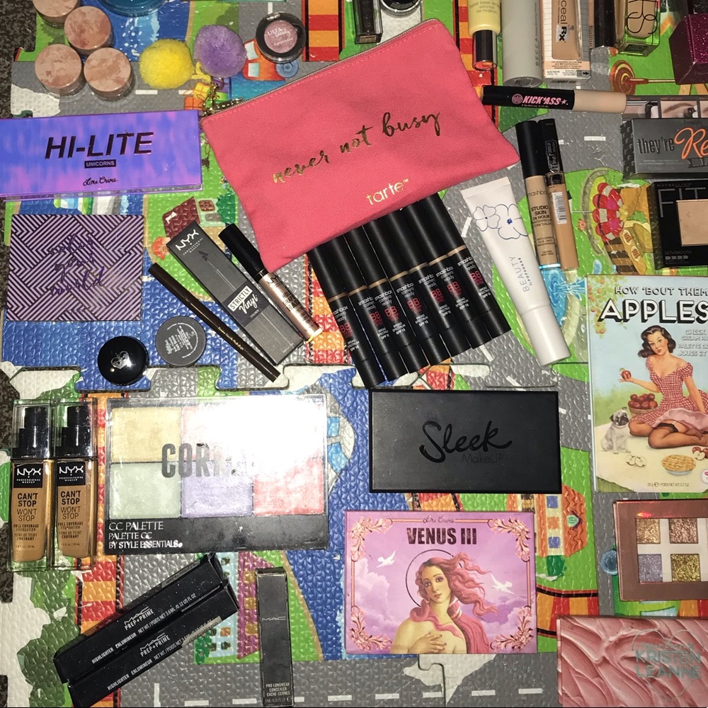 Makeup 💕 for Trade - Picture 5 of 8